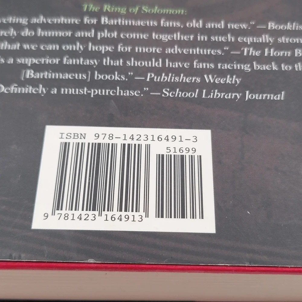 Jonathan Stroud The Screaming Staircase Hardcover First Edition 1st Print 2013